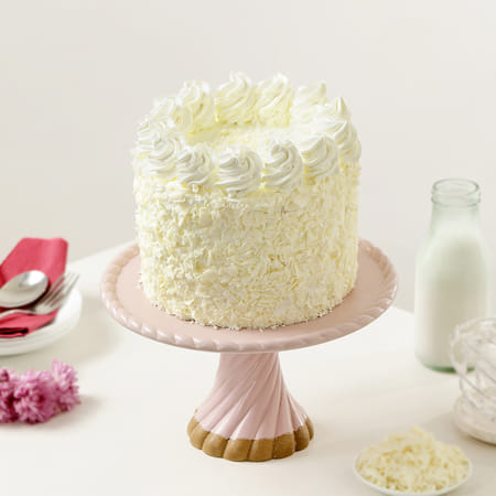 Creamy Elegance Celebration Cake-picture-18