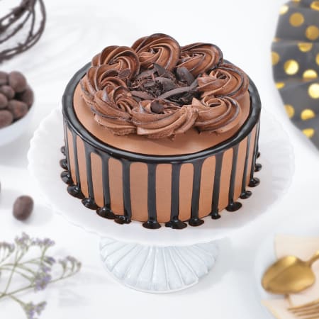 Decadent Chocolate Cake-picture-18