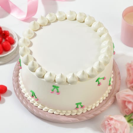 Dreamy Vanilla Cream Cake-picture-13