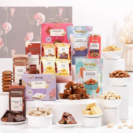 Exquisite Indulgence Premium Sweet And Nut Hamper-picture-33