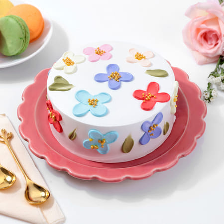 Flowers And Beads Serene Cake 1 KG-image-2