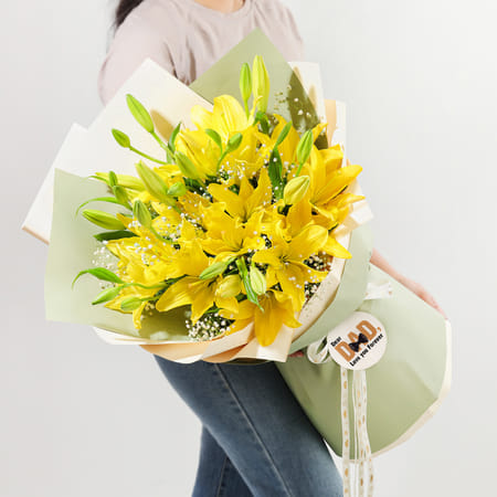 Golden Grace Father's Day Bouquet-picture-13