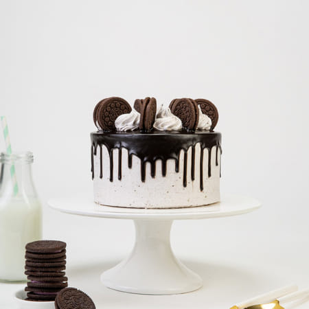 Gooey Oreo Cake-picture-32