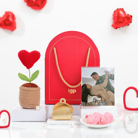 Heartfelt Memory Personalized Hamper-picture-29