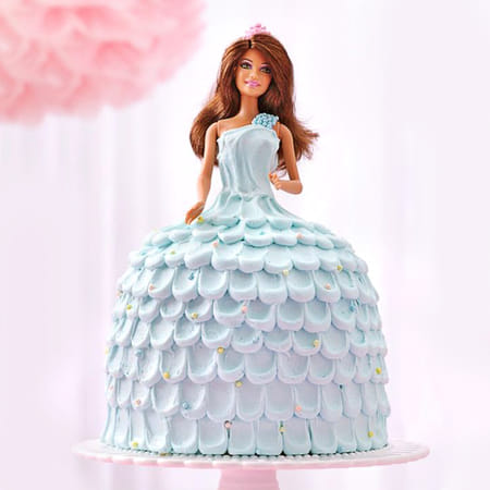 Icy Dress Barbie Cream Cake (2 Kg)-picture-37