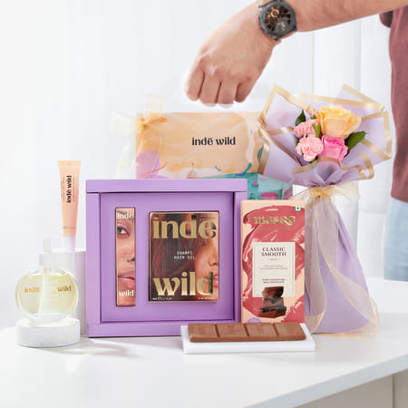 Inde Wild Gift Box And Choco-Floral Arrangement-picture-17