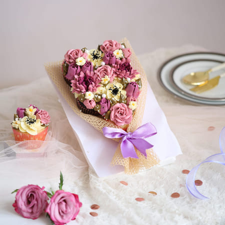 Lilac Buttercream Cupcakes Bouquet-image-47