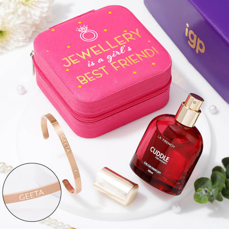 Personalized Glam And Grace Gift Hamper-image-0
