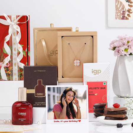 Personalized Luxurious Daily Essentials Birthday Hamper-picture-15