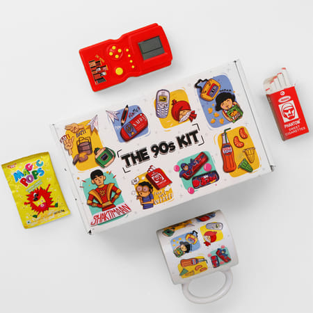 Personalized Surprises Of 90s Hamper-picture-24