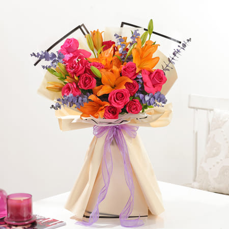 Radiant Charm Hand-Tied Gift Bouquet-picture-31