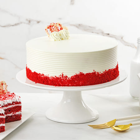 Red Velvet Buttercream Cake