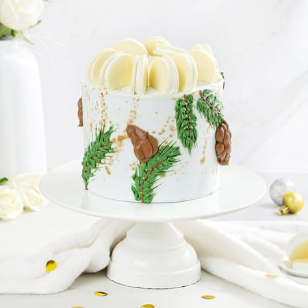 Sparkling Celebration Cream Cake (600 Gm)