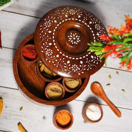 Spice Box - 7 Compartments - Wooden
