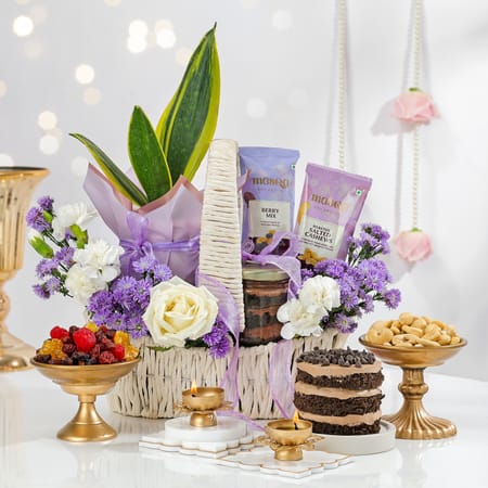 Splendid Glow Diwali Gift Set-image-48