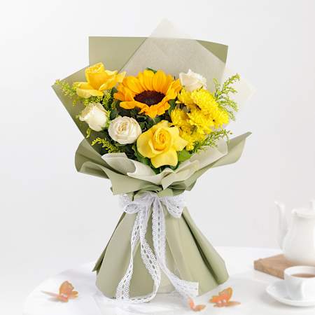 Flower Delivery in Chandigarh, Send Flowers Bouquet Online - #1 Florist in Chandigarh