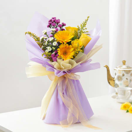 Send Graduation Flower Bouquet | Buy Flowers Online for Convocation