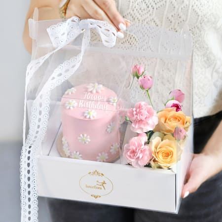 Amazon.com: Gifts Box for Women Unique Self Care Gift Ideas Birthday Gifts  for Mom Best Friend Gift Basket Female Her Sister Girlfriend Wife  Personalized Thinking of You Relaxation Package Get Well Soon :