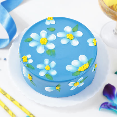 White Petals Blue Cake (500 GM)-image-1