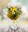 Bright & Cheery Rose Bouquet Online