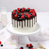 Gift Chocolate Drip Berry Cake (Half kg)