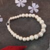 Fashionable Bracelet with Pearl Detailing Online