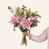 Lilies and chocolates - Nos magnifiques lys et chocolats Online