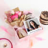 Smiling Splendor Personalized Birthday Hamper Online