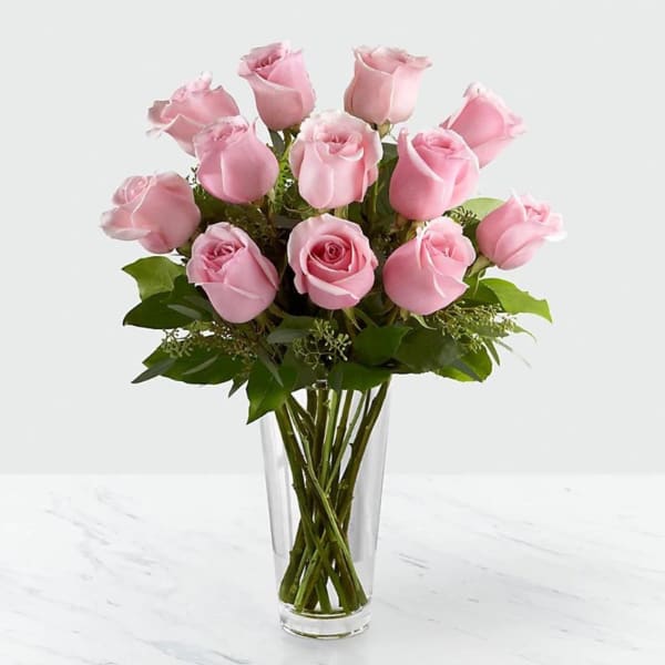 12 Pink Roses in Vase