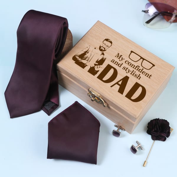 Accessory Set In Personalized Box For Dad - Wine