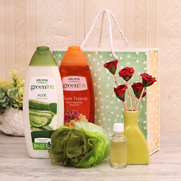 Aroma Greenline Bath Essentials Hamper with Reed Diffuser in a Gift Bag