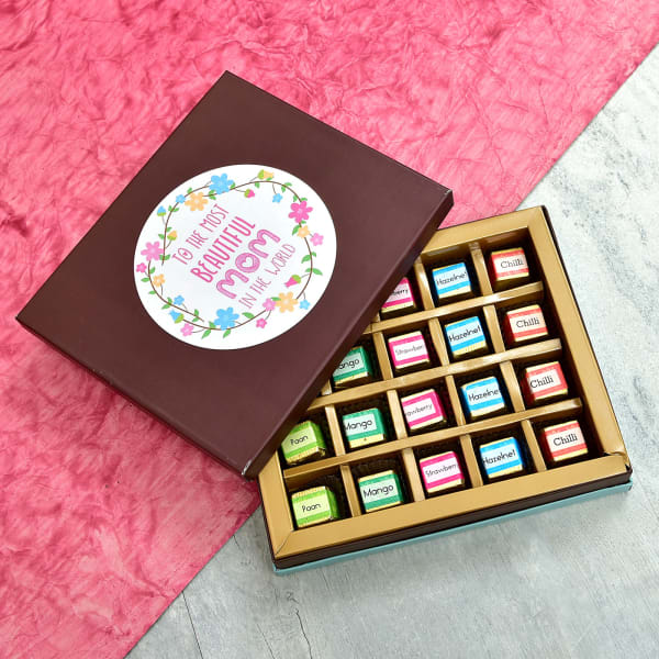 Assorted 20 Pcs Flavors Truffle Chocolates in Mom Quote Gift Box