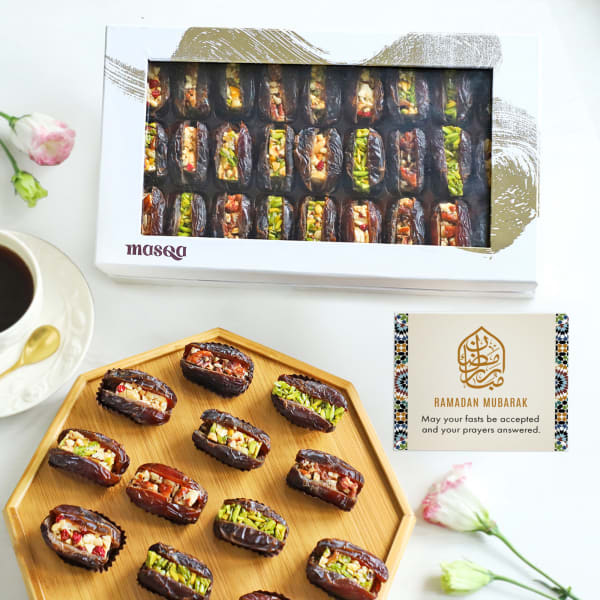 Assorted Dates With Greeting Card