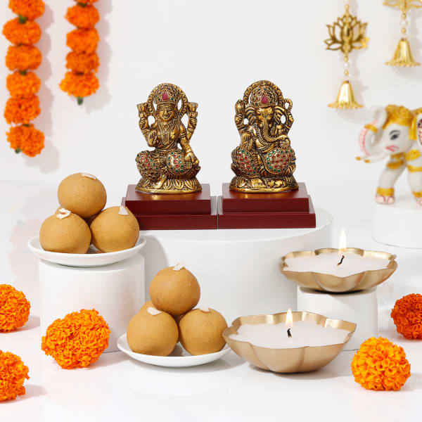 Auspicious Laxmi Ganesha Idols Diwali Hamper