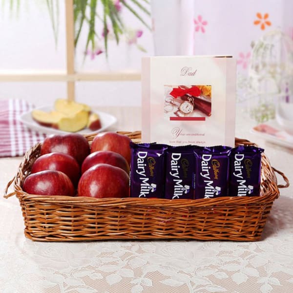 Basket of 6 Apples with Chocolate Bars & Greeting Card