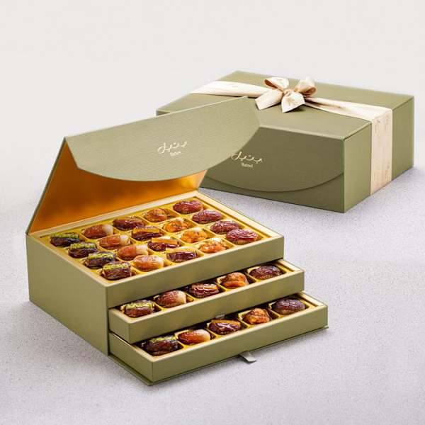 Bateel Sophisticated Indulgence Assorted Dates Hamper