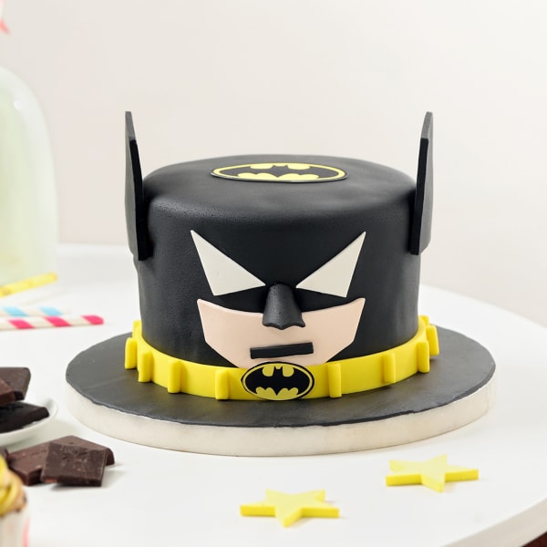 Batman Bonanza Fondant Cake (1 kg)