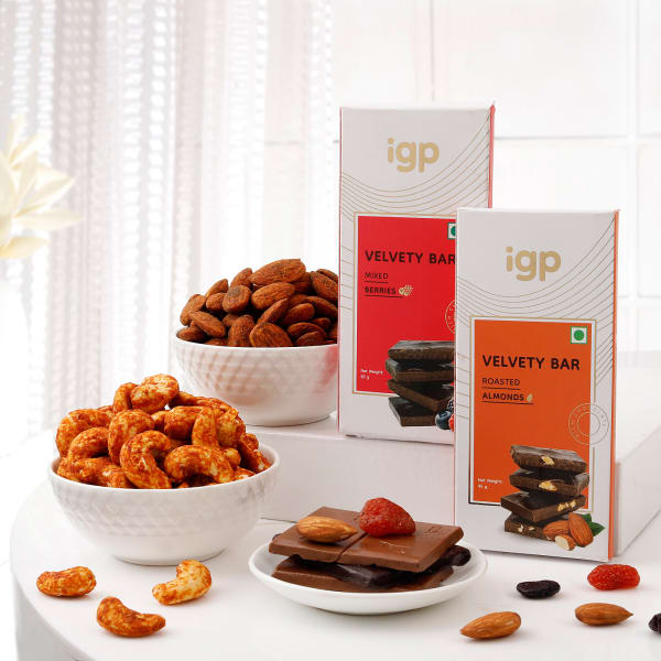 Berry And Chocolates Gift Pack