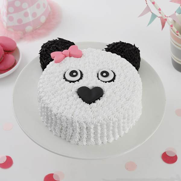 Black and White Teddy Bear Cake 