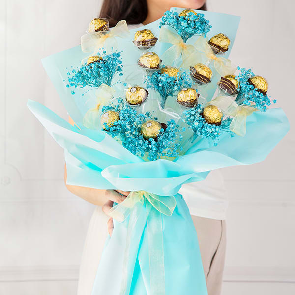 Blue Dreams Chocolate Delight Bouquet