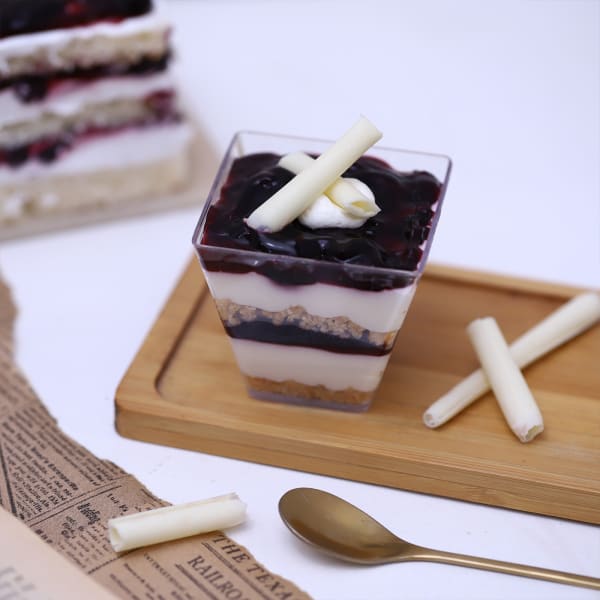 Buy/Send Blueberry Bliss Verrine Cups Online IGP JVS1285392