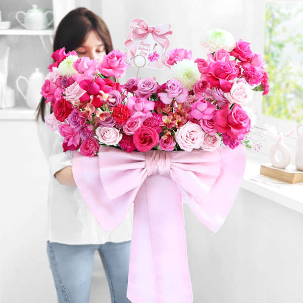 Blush Bloom Grandeur Women's Day Bouquet