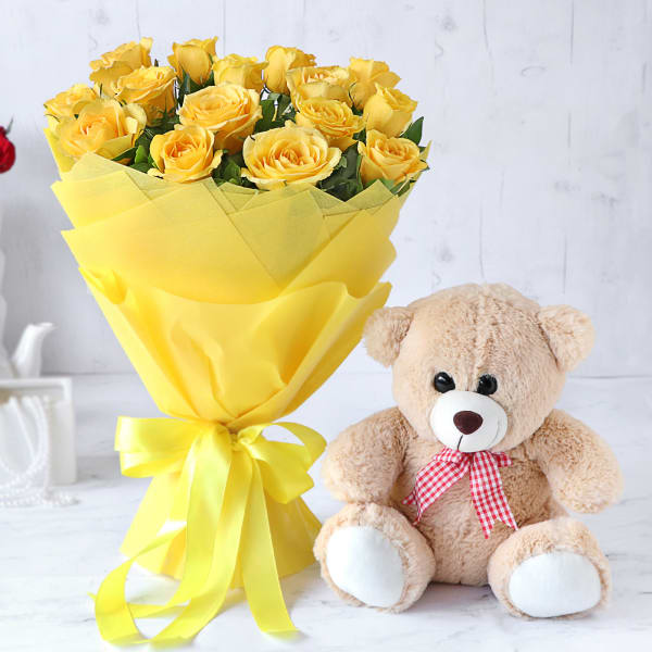 Bouquet of 15 Yellow Roses with Pink Teddy
