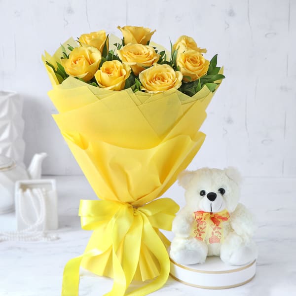 Bouquet of 8 Yellow Roses with Teddy