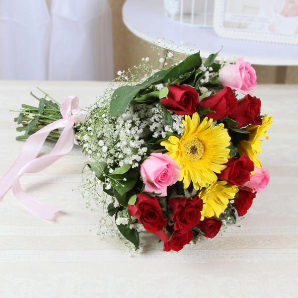 Order Bouquet of Assorted Fresh Flowers Online at Best Price, Free