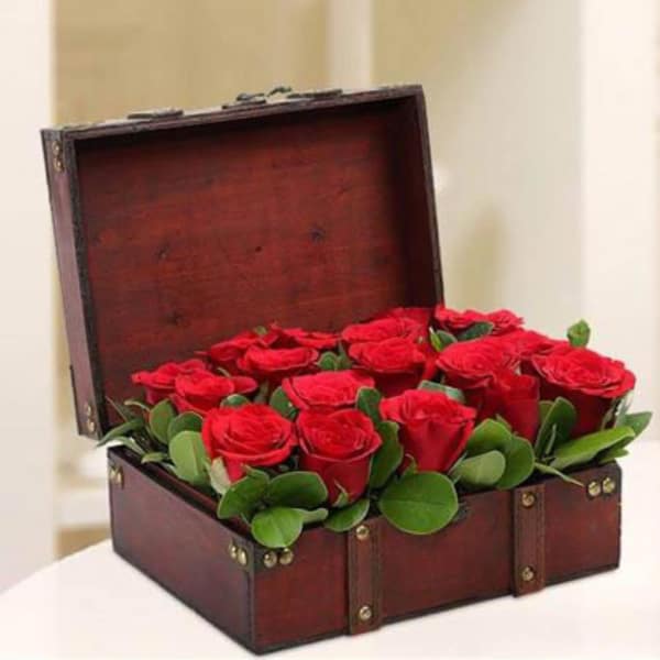 Box of 15 Red Roses