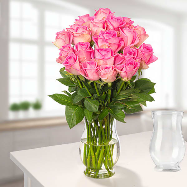 Bunch of 20 pink Fairtrade roses