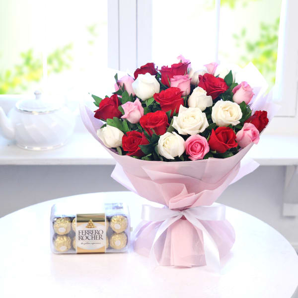 Bunch Of 25 Mix Roses With 16pc Ferrero Rocher