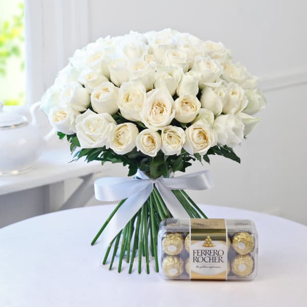 Bunch of 50 White Roses with Ferrero Rocher