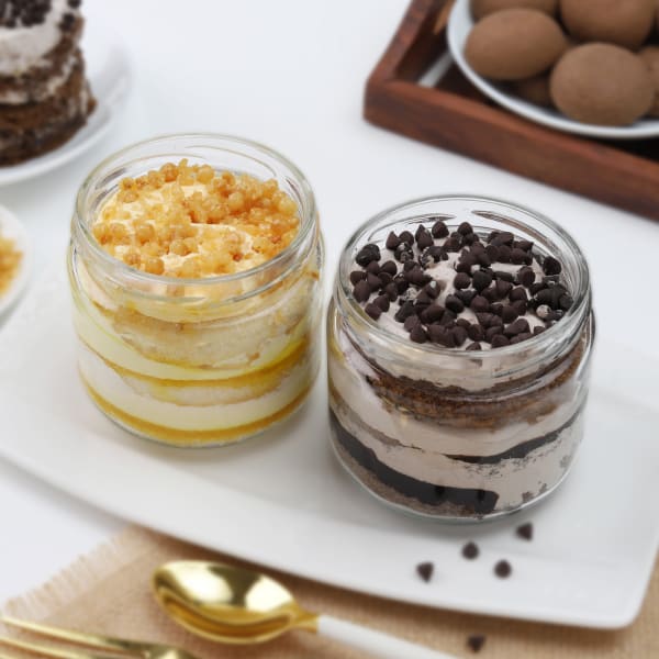Butterscotch and Chocochip Jar Cakes